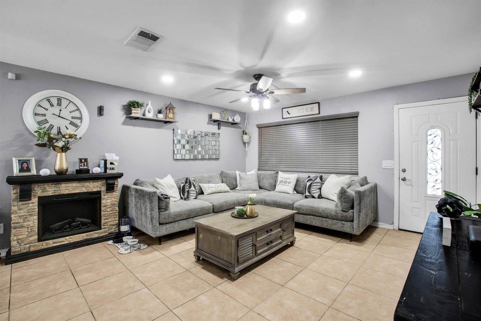 43250 Kenya Drive, Indio, CA 92201