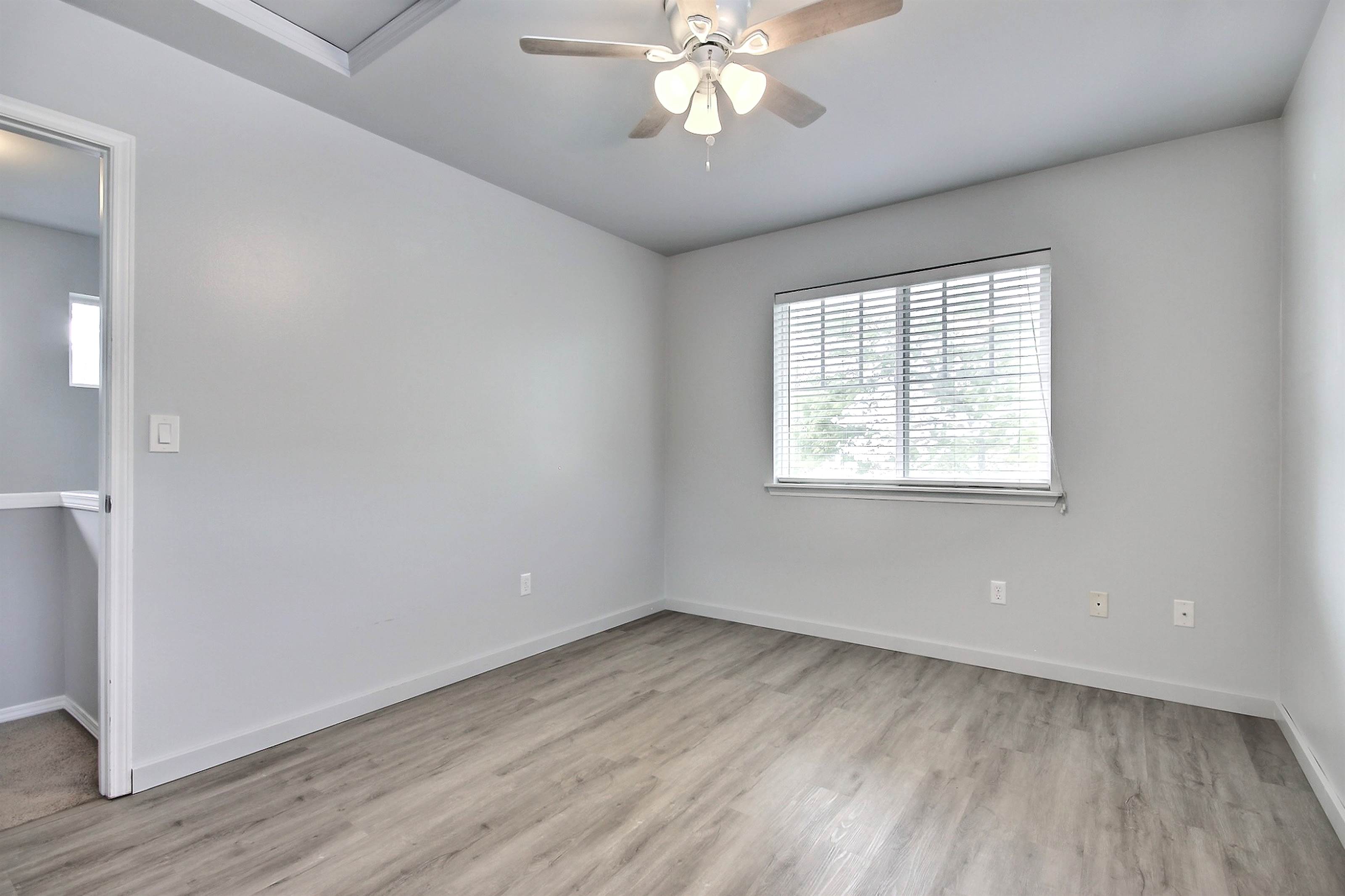 1958 McDonald Avenue, Dupont, WA 98327