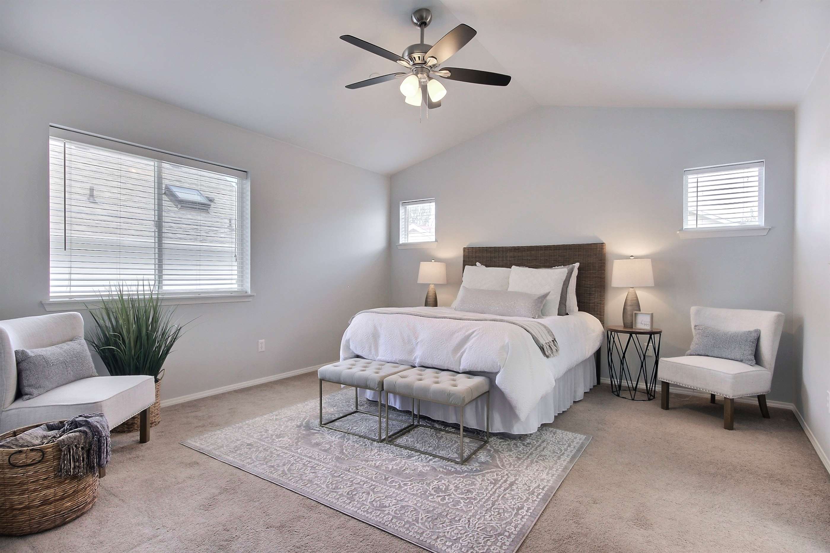 1958 McDonald Avenue, Dupont, WA 98327