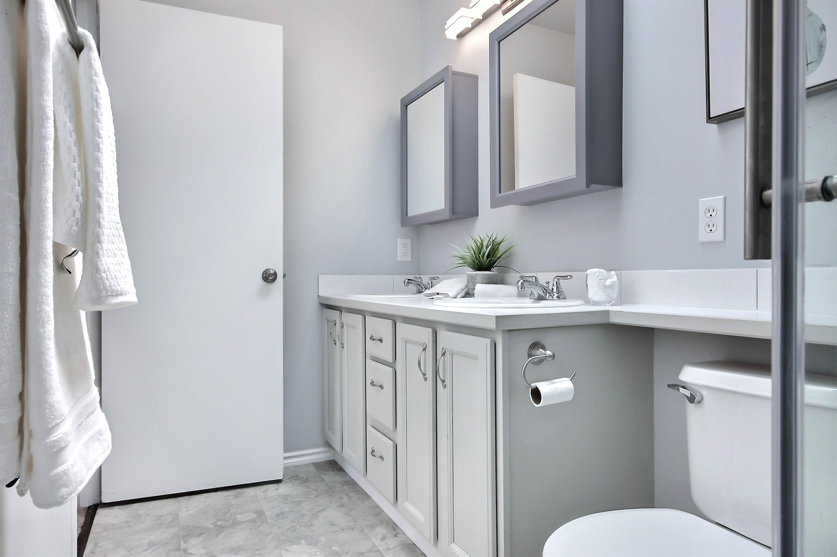 1958 McDonald Avenue, Dupont, WA 98327