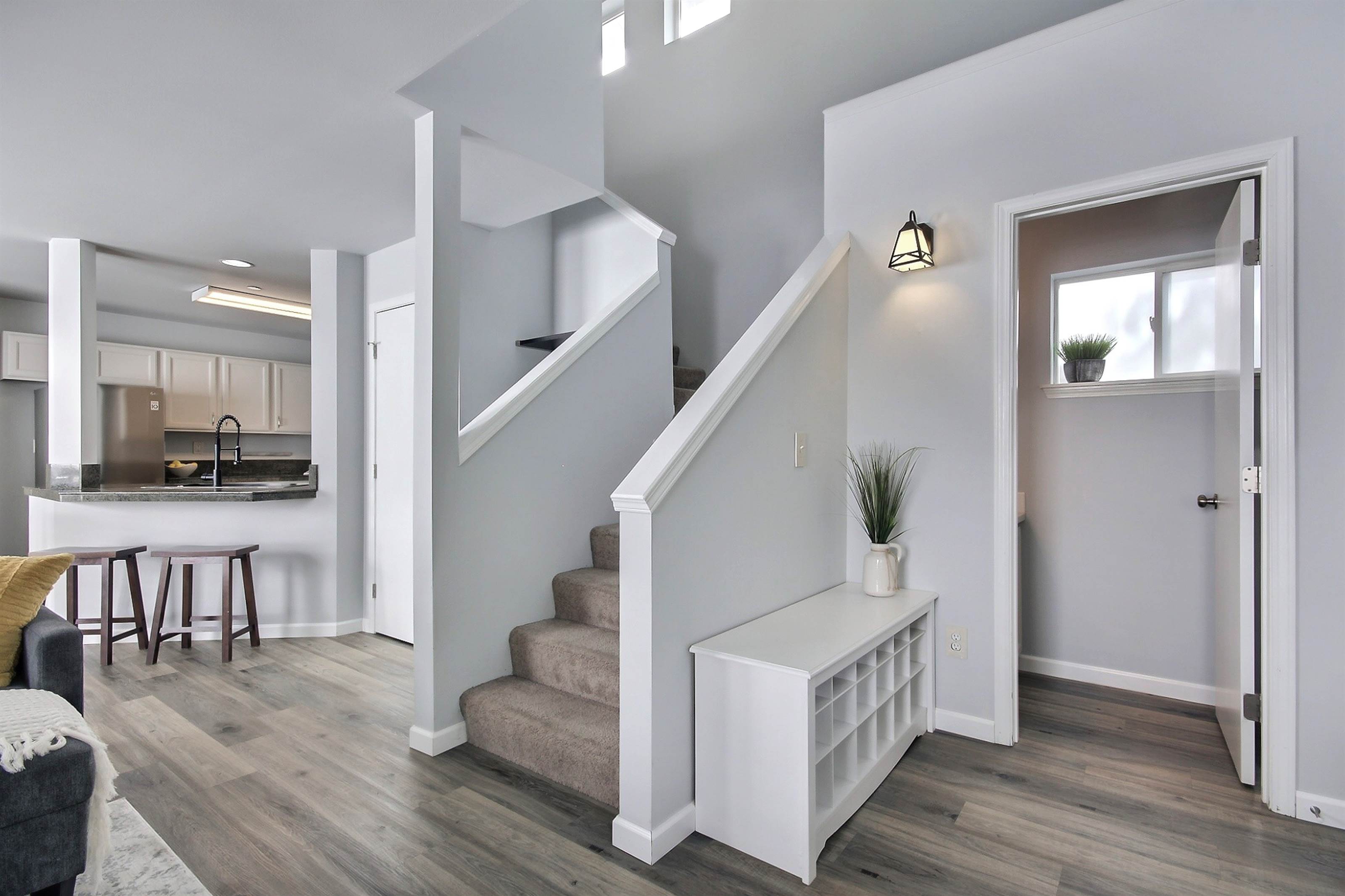 1958 McDonald Avenue, Dupont, WA 98327