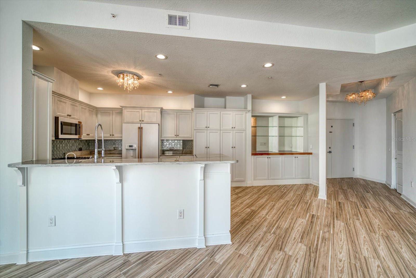 288 Beach Drive NE, Saint Petersburg, FL 33701