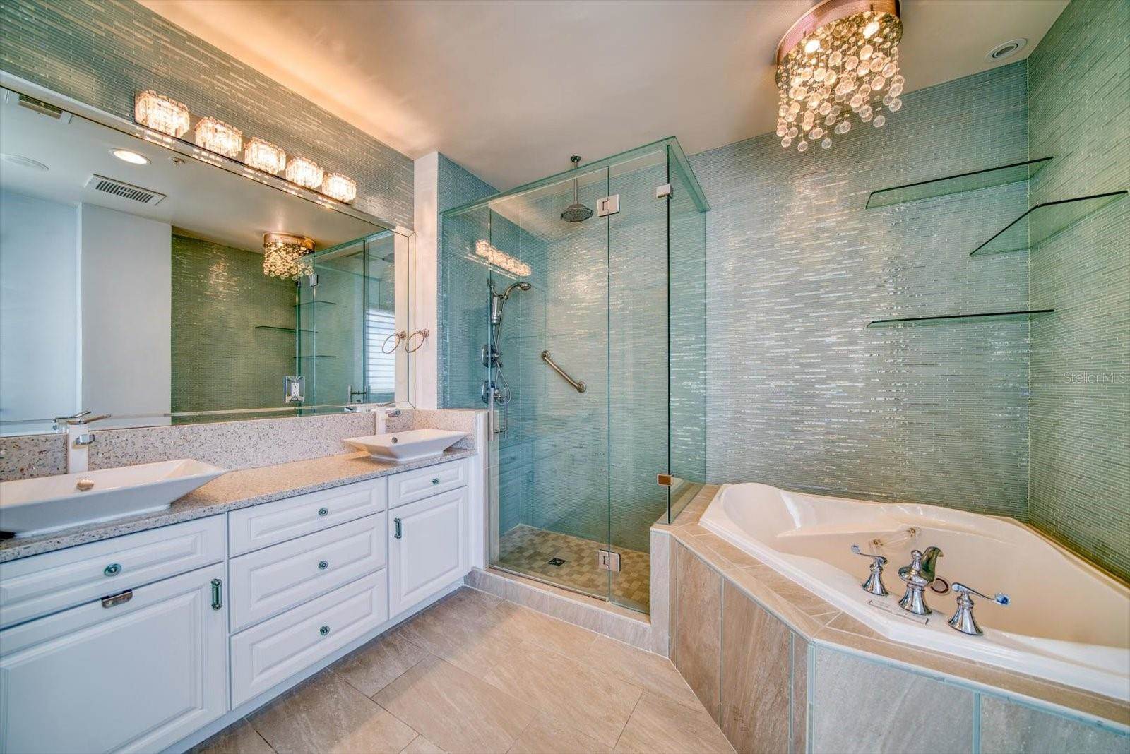 288 Beach Drive NE, Saint Petersburg, FL 33701