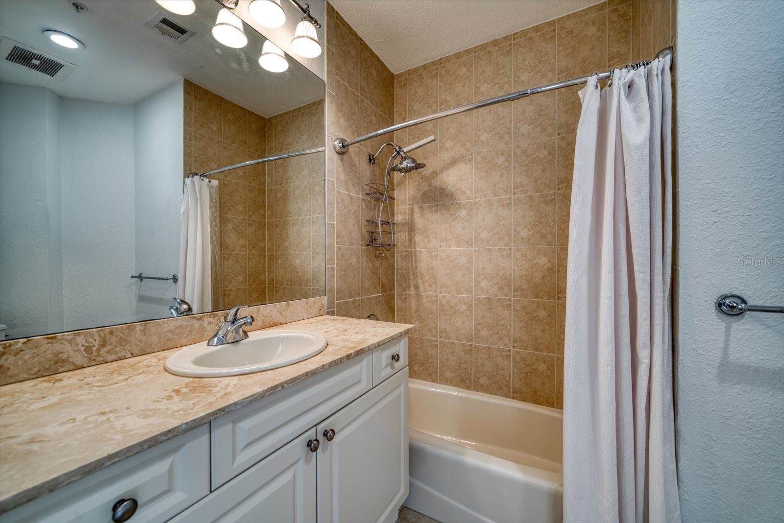 288 Beach Drive NE, Saint Petersburg, FL 33701