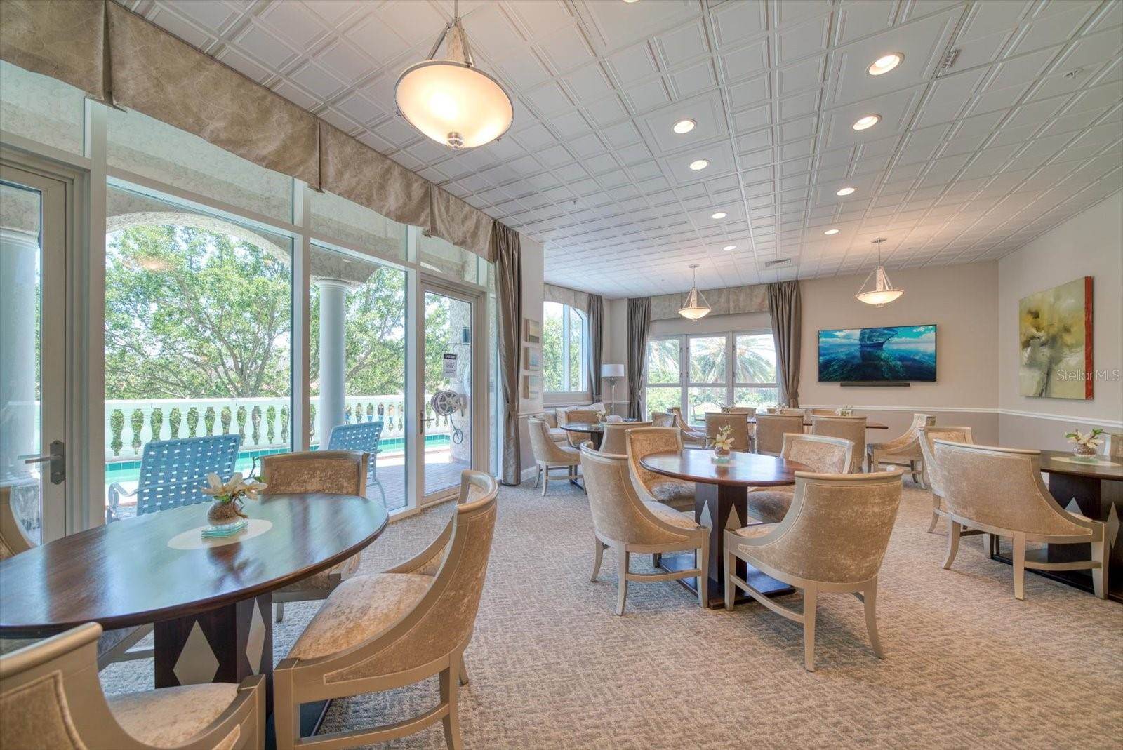 288 Beach Drive NE, Saint Petersburg, FL 33701