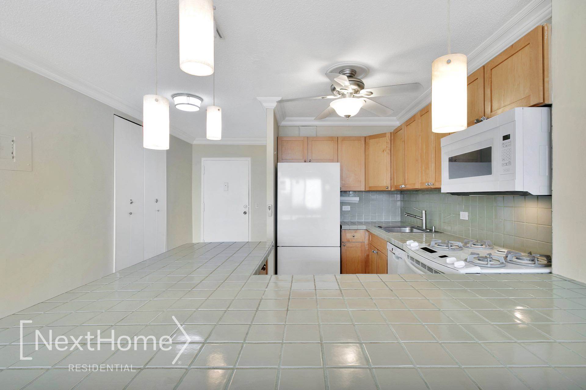 345 East 93rd Street #32J, New York, NY 10128