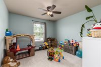 15859 Tundra St, St Robert, MO 65584