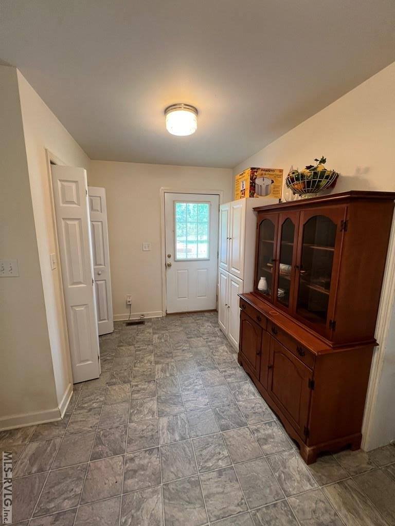 1960 US HWY-158 Bypass, Henderson, NC 27537