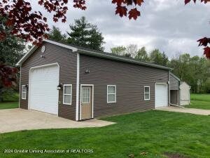 8365 E Island Rd, Elsie, MI 48831