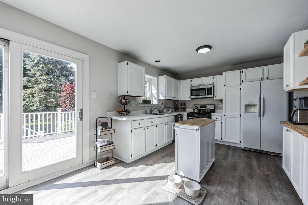 101 Victoria Drive, Aston, PA 19014