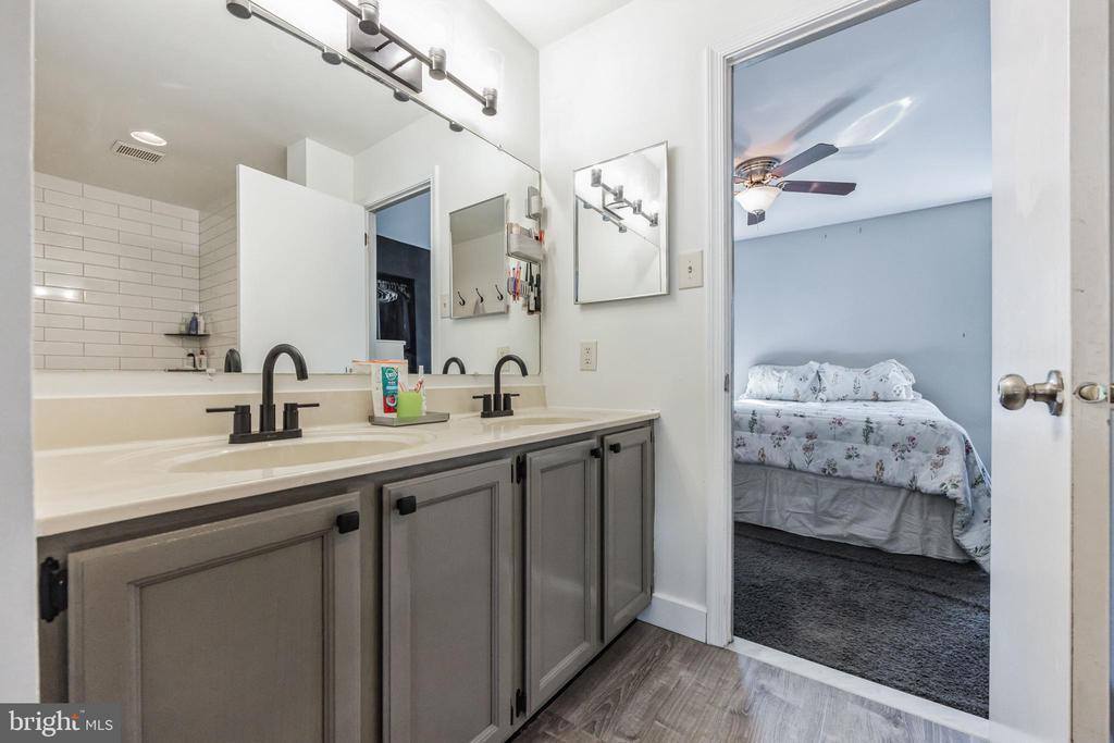 101 Victoria Drive, Aston, PA 19014