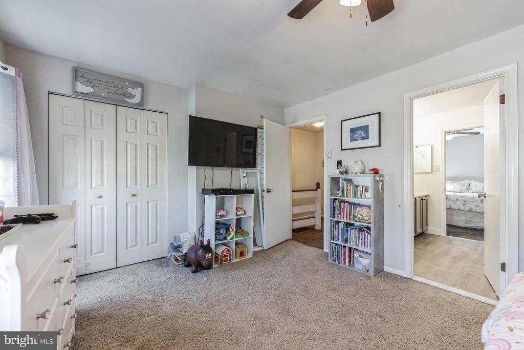 101 Victoria Drive, Aston, PA 19014