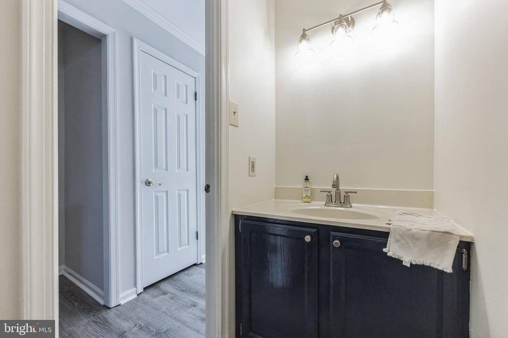 101 Victoria Drive, Aston, PA 19014