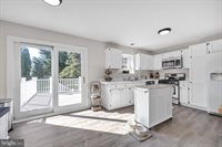 101 Victoria Drive, Aston, PA 19014