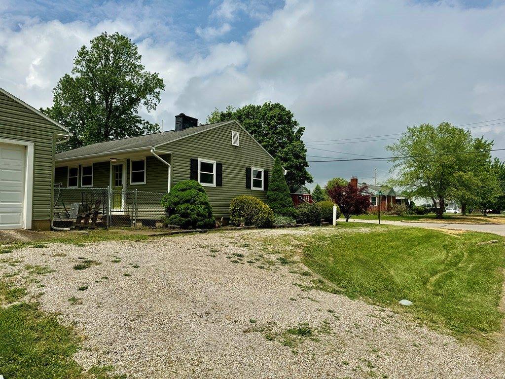 1003 Winthrop Lane, Ashland, OH 44805