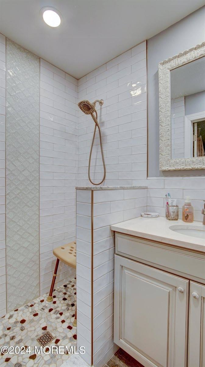 236 Silver Lane, Old Bridge, NJ 08857