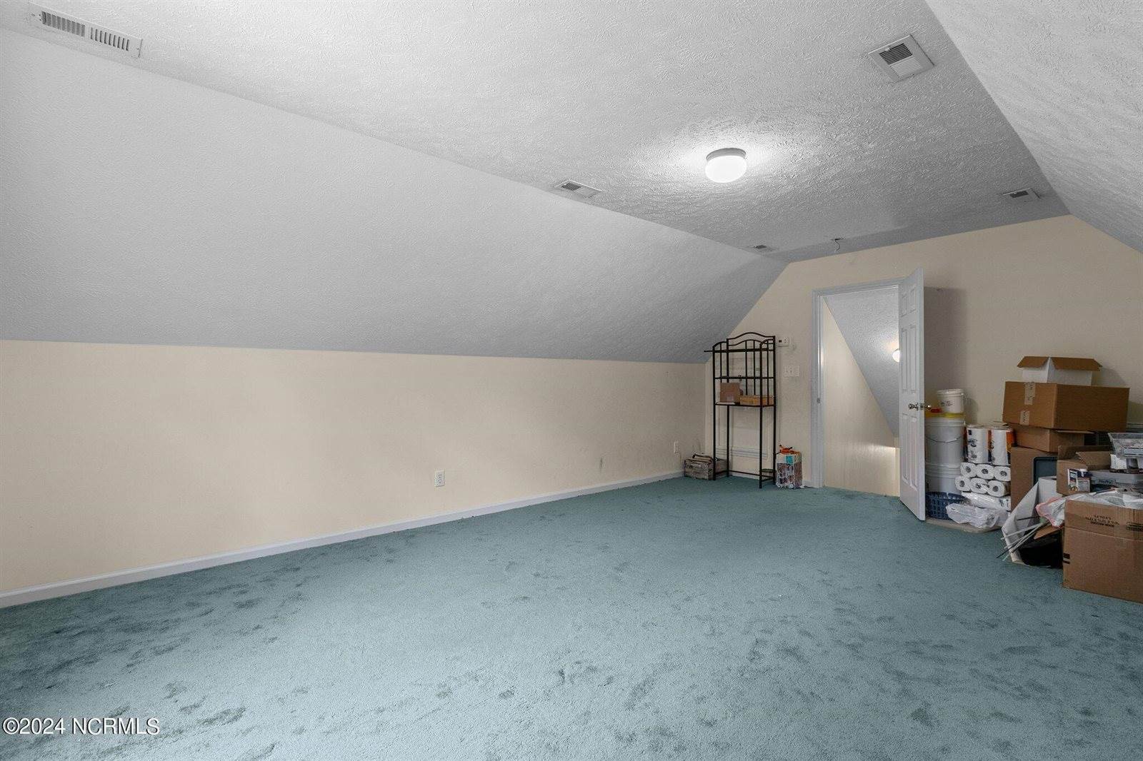 5670 Bridle Ridge Lane, Wade, NC 28395