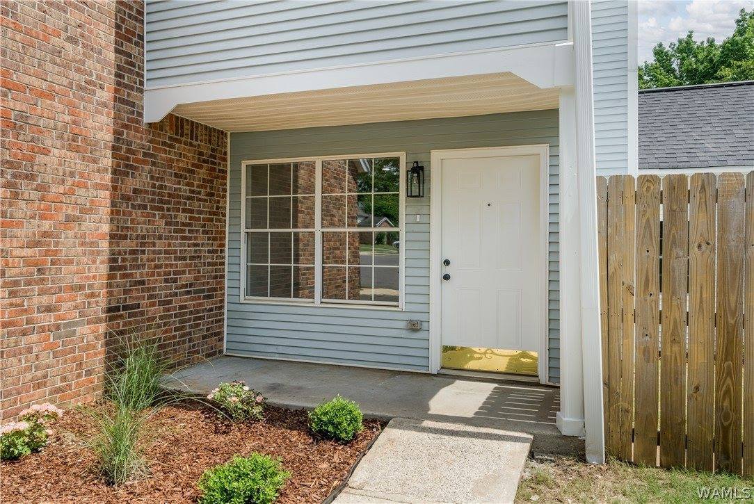 2931 Robinwood Lane, Northport, AL 35476