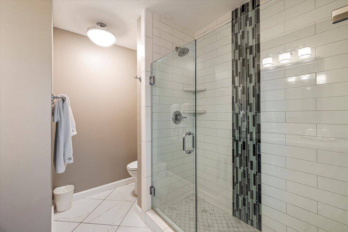 930 Gulf Shore Drive, Unit 18, Destin, FL 32541