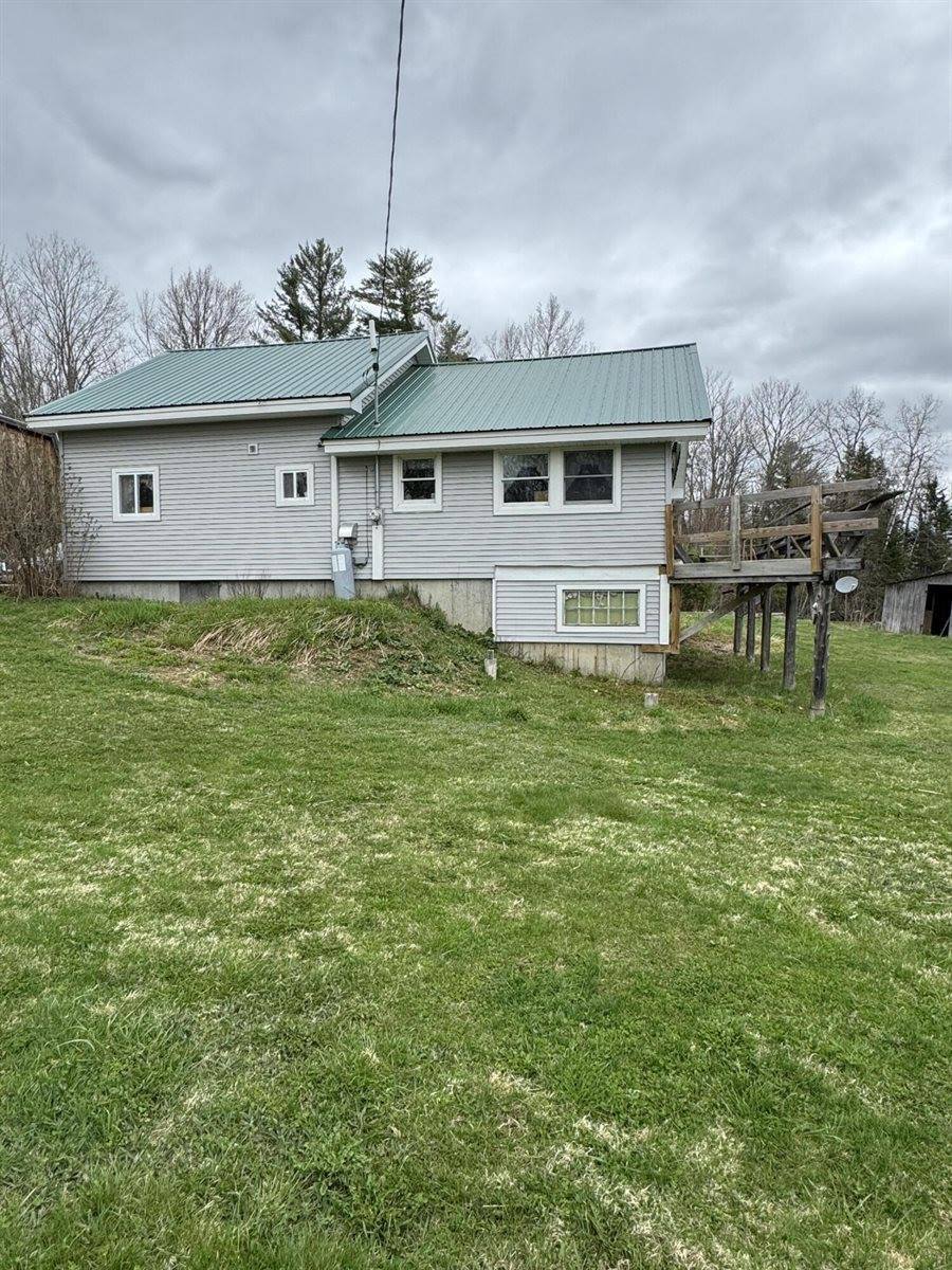 121 Gales Road, Abbot, ME 04406