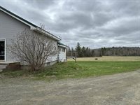 121 Gales Road, Abbot, ME 04406