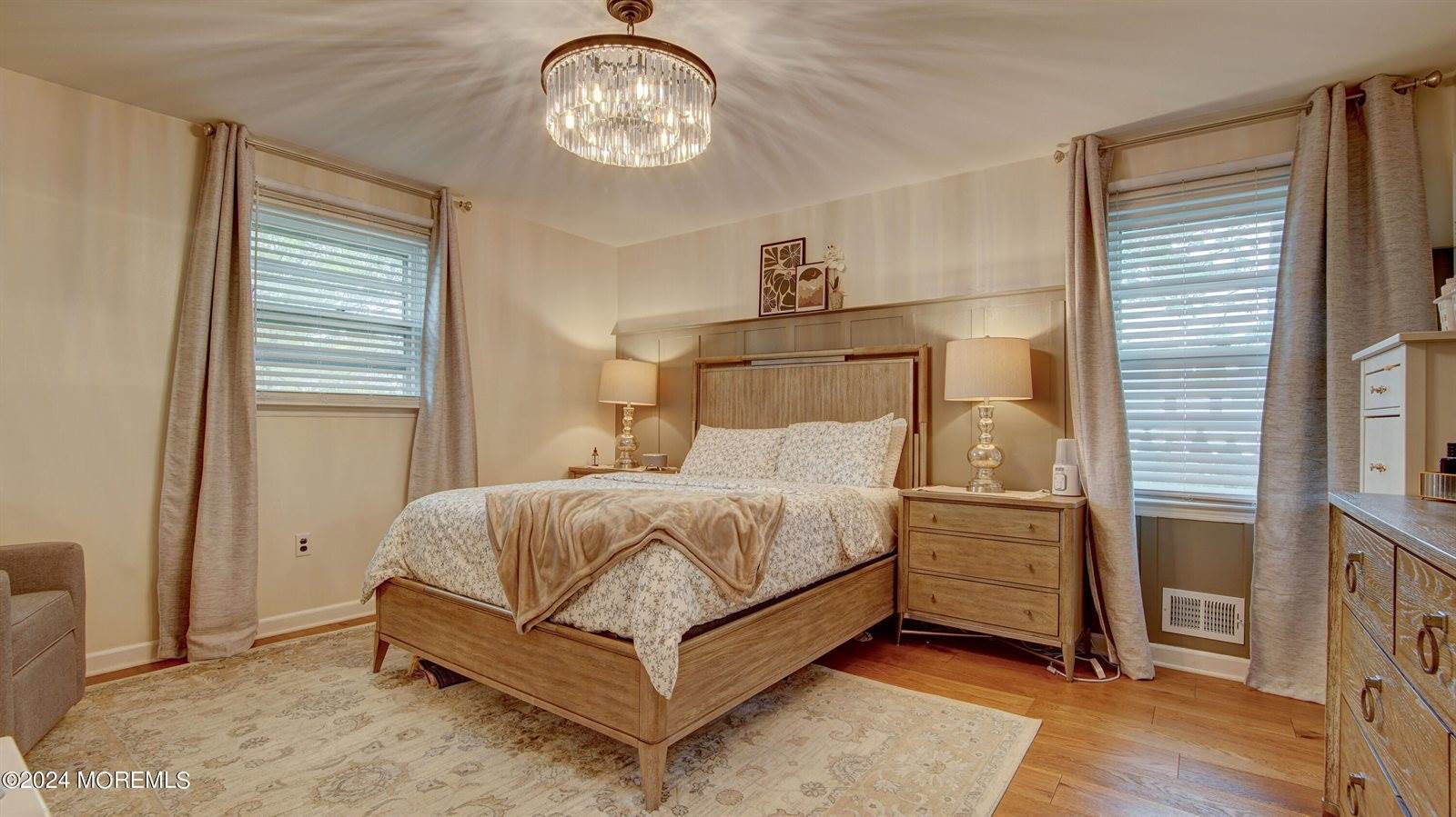 25 Schubert Avenue, Edison, NJ 08820