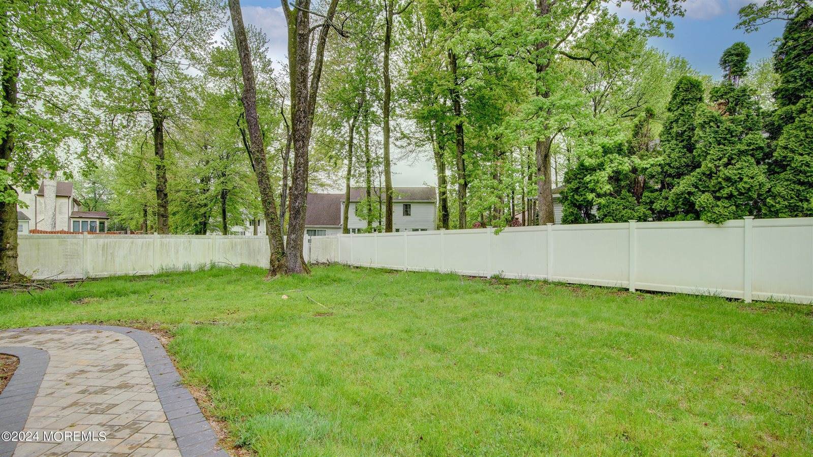 25 Schubert Avenue, Edison, NJ 08820