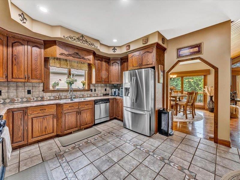 125 Inlet Dr, Wirtz, VA 24184