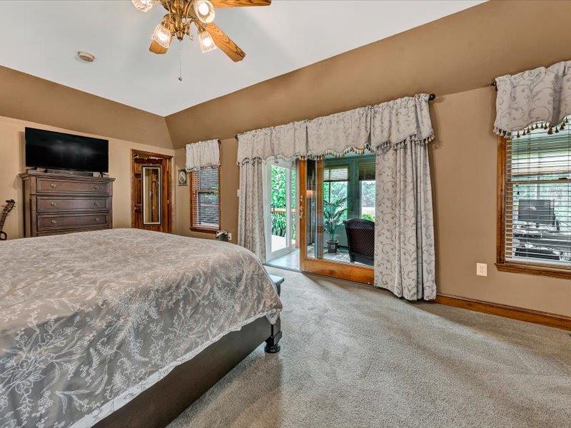 125 Inlet Dr, Wirtz, VA 24184