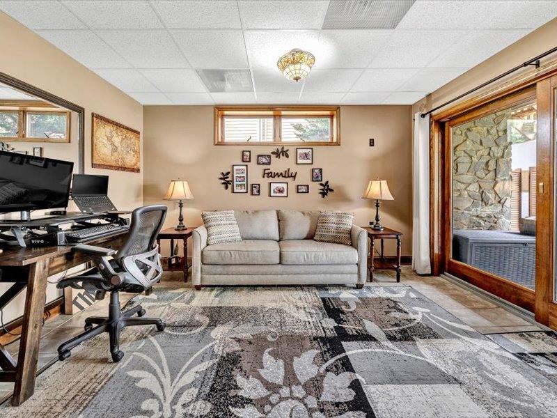 125 Inlet Dr, Wirtz, VA 24184