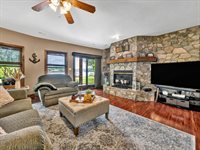 125 Inlet Dr, Wirtz, VA 24184