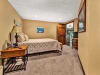 125 Inlet Dr, Wirtz, VA 24184