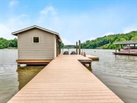 125 Inlet Dr, Wirtz, VA 24184