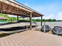 125 Inlet Dr, Wirtz, VA 24184