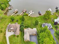 125 Inlet Dr, Wirtz, VA 24184