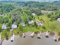 125 Inlet Dr, Wirtz, VA 24184