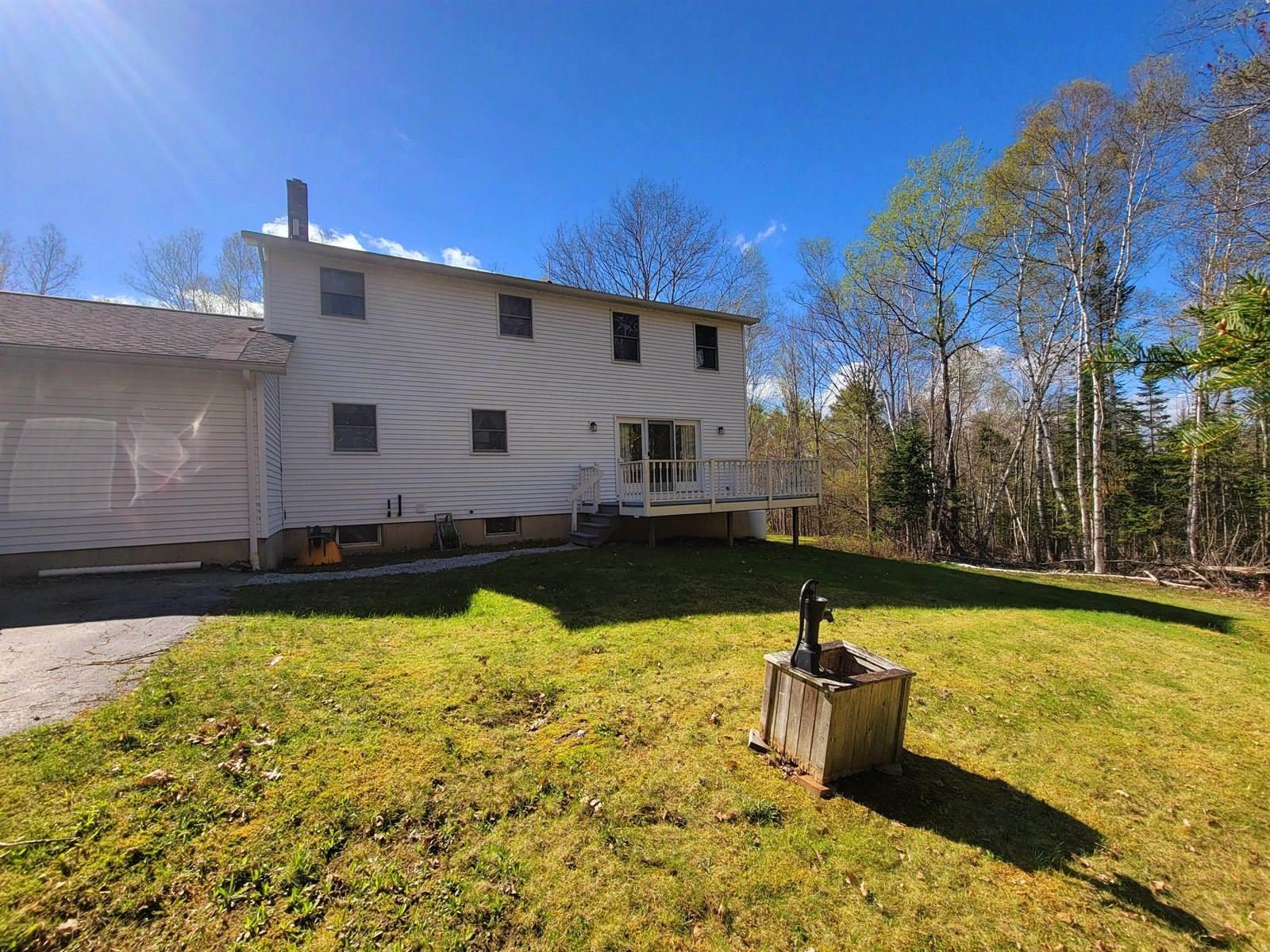 1071 Sunset Avenue, Glenburn, ME 04401