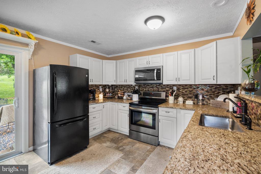 617 Ruebuck Road, Clear Brook, VA 22624