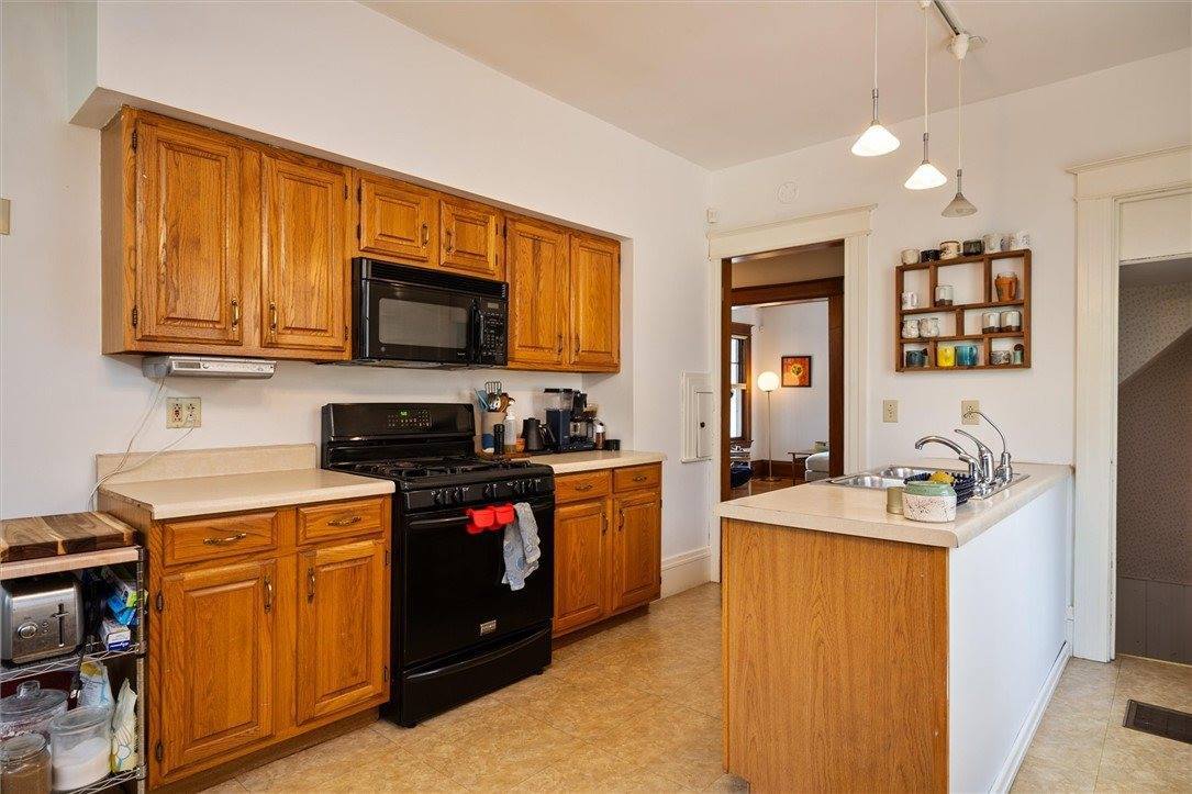 80 Elmdorf Avenue, Rochester, NY 14619