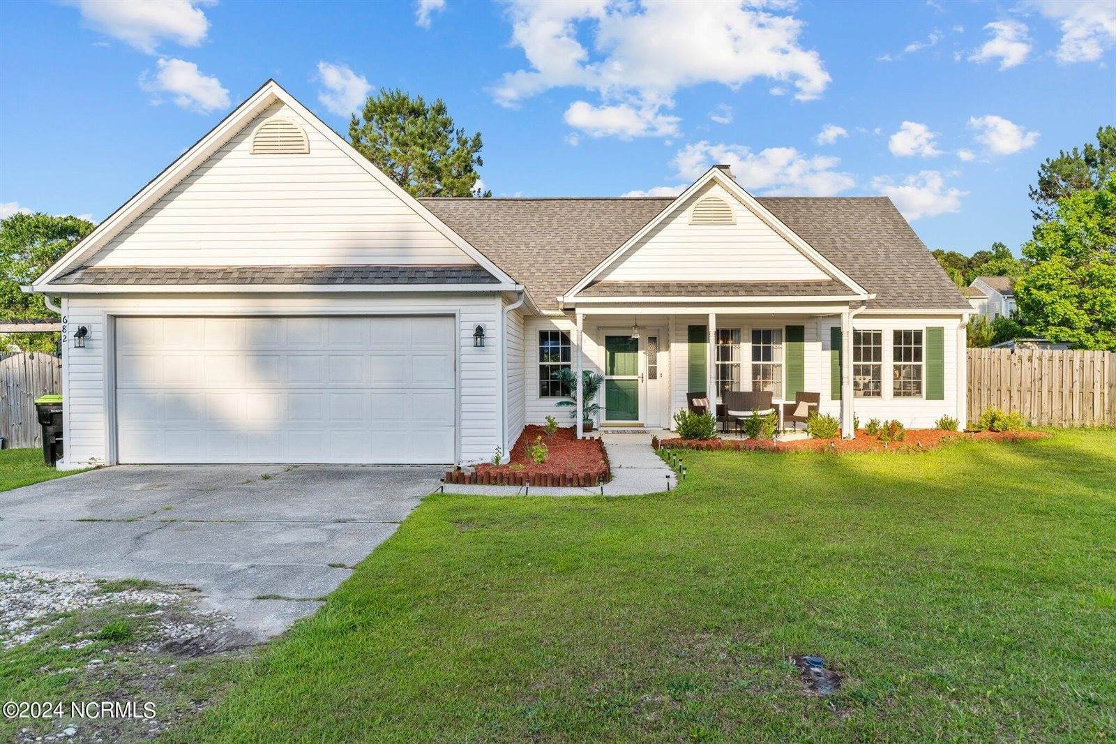 682 Pine Branches Circle SE, Leland, NC 28451