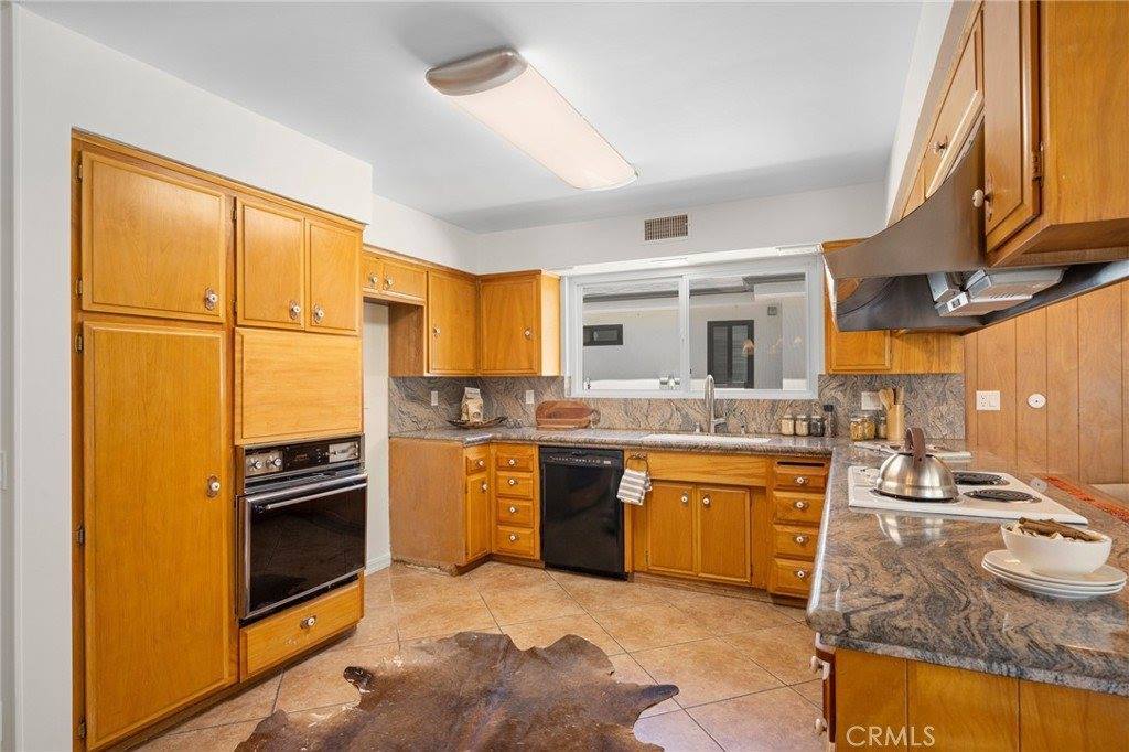 3032 Trudi Lane, Burbank, CA 91504