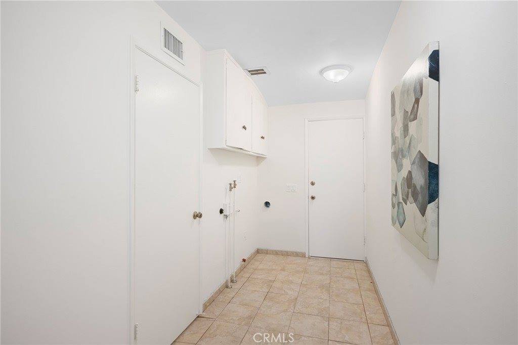 3032 Trudi Lane, Burbank, CA 91504