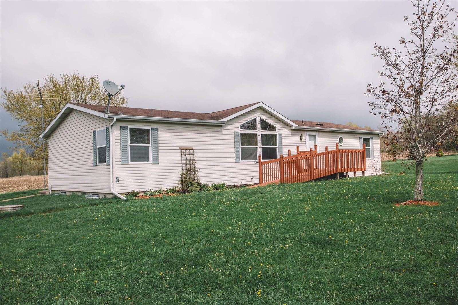 W14192 State Highway 64, Lublin, WI 54447