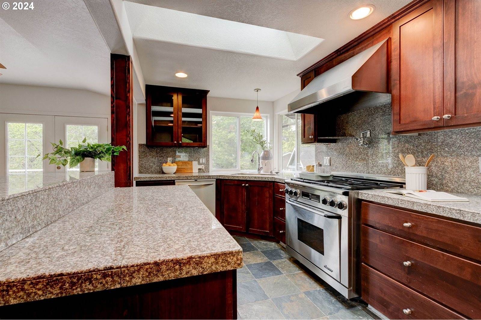 7730 SW 161ST Dr, Beaverton, OR 97007