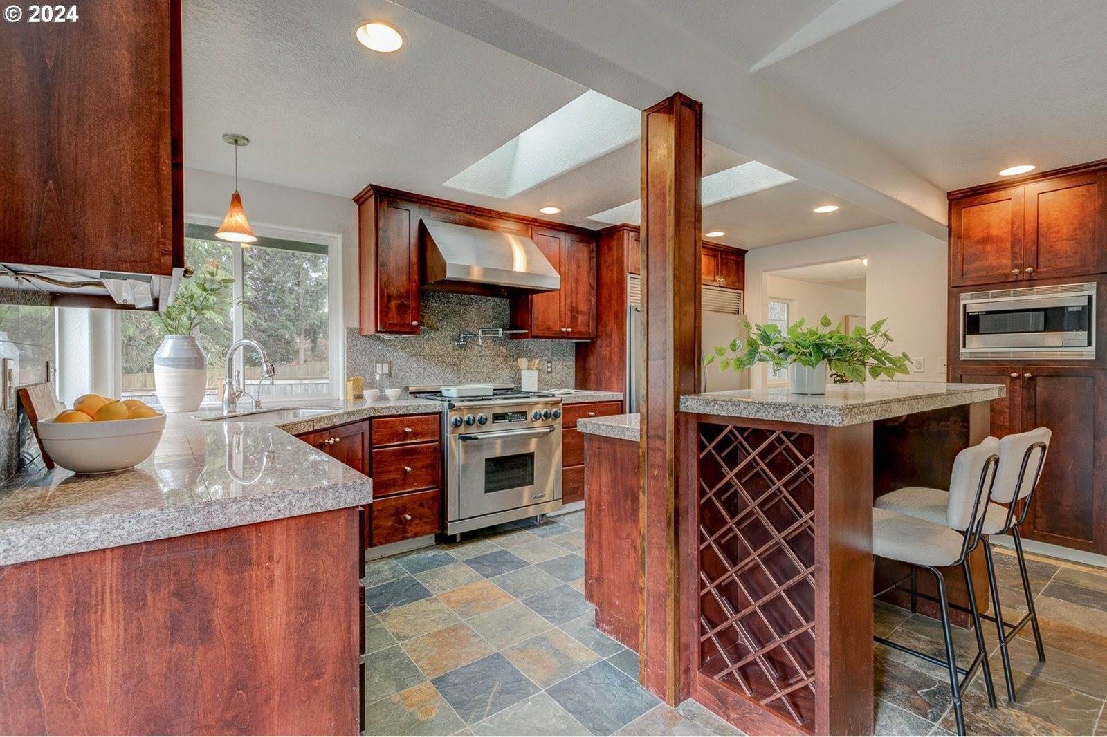 7730 SW 161ST Dr, Beaverton, OR 97007