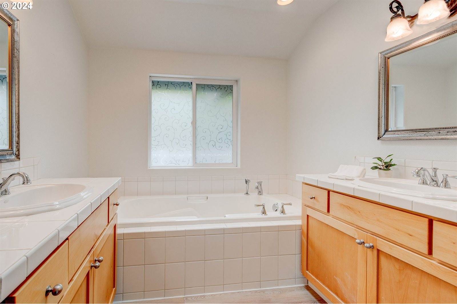 7730 SW 161ST Dr, Beaverton, OR 97007