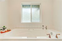 7730 SW 161ST Dr, Beaverton, OR 97007