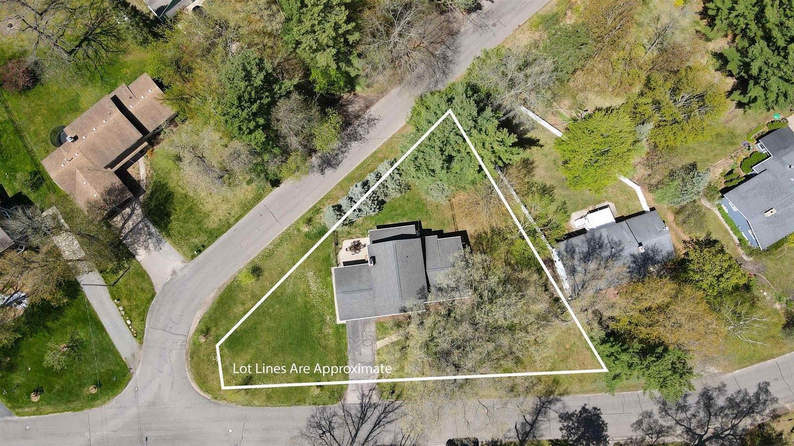 3290 Dans Drive, Stevens Point, WI 54481