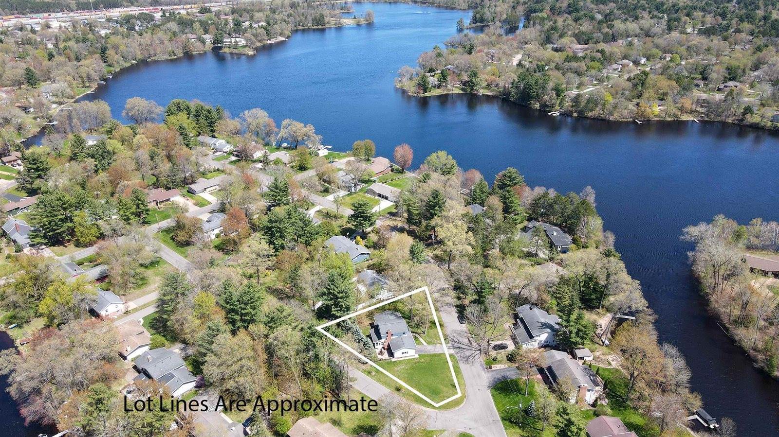 3290 Dans Drive, Stevens Point, WI 54481