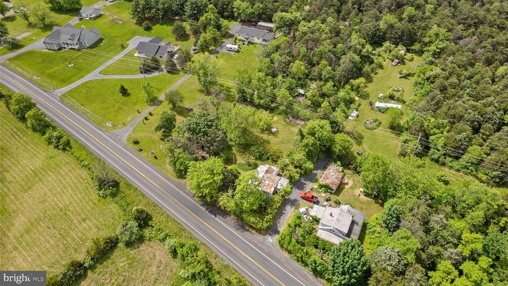 1890 Fairfax Pike, White Post, VA 22663